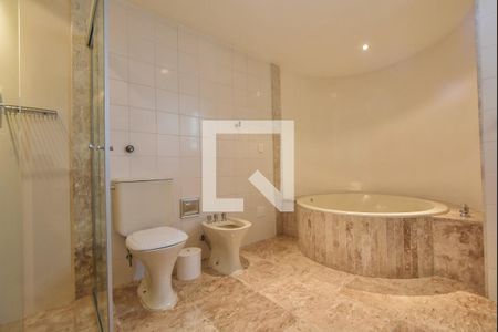 Apartamento para alugar com 237m², 3 quartos e 4 vagasBanheiro Suíte 01