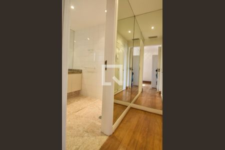 Apartamento para alugar com 237m², 3 quartos e 4 vagasSuíte 03