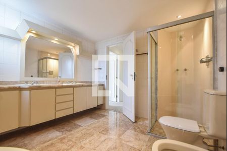 Apartamento para alugar com 237m², 3 quartos e 4 vagasBanheiro Suíte 01