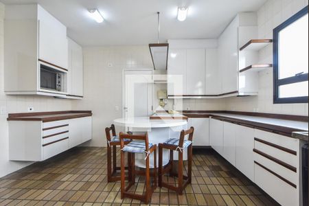 Apartamento para alugar com 237m², 3 quartos e 4 vagasCozinha 