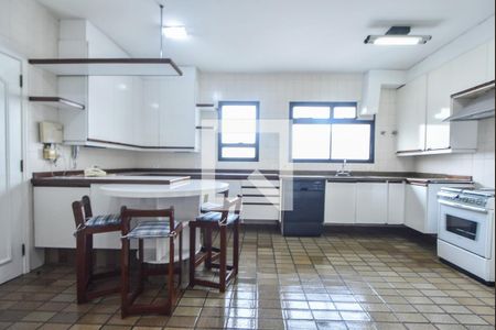 Apartamento para alugar com 237m², 3 quartos e 4 vagasCozinha 
