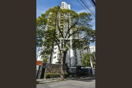 Apartamento para alugar com 237m², 3 quartos e 4 vagasPrédio 