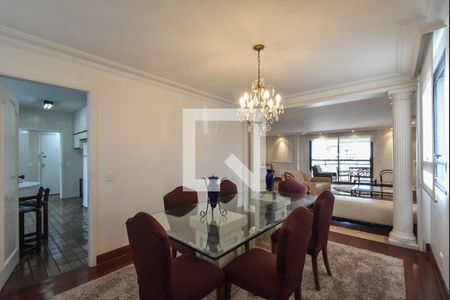 Apartamento para alugar com 237m², 3 quartos e 4 vagasSala de Jantar 