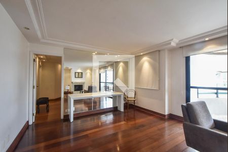 Apartamento para alugar com 237m², 3 quartos e 4 vagasSala de Inverno