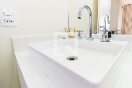 Apartamento à venda com 66m², 2 quartos e 1 vaga Apartamento à venda com 66m², 2 quartos e 1 vagaBanheiro da Suíte