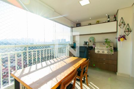 Apartamento à venda com 66m², 2 quartos e 1 vaga Apartamento à venda com 66m², 2 quartos e 1 vagaVaranda gourmet