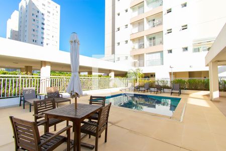Apartamento à venda com 66m², 2 quartos e 1 vaga Apartamento à venda com 66m², 2 quartos e 1 vagaÁrea Comum - Piscina