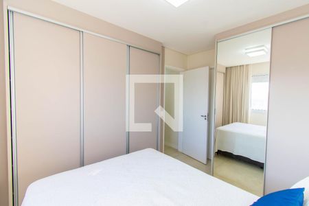 Apartamento à venda com 66m², 2 quartos e 1 vaga Apartamento à venda com 66m², 2 quartos e 1 vagaSuíte