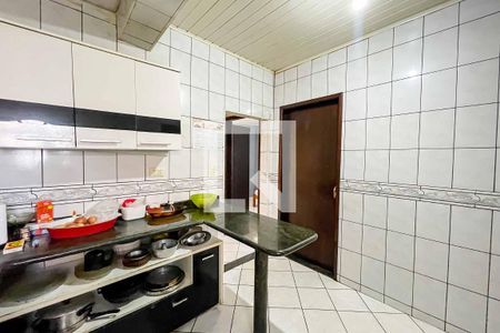 Casa à venda com 320m², 3 quartos e 2 vagas Casa à venda com 320m², 3 quartos e 2 vagasCozinha