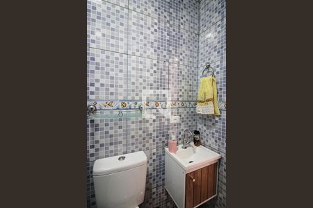 Banheiro Social de casa à venda com 3 quartos, 150m² em Paulicéia, São Bernardo do Campo