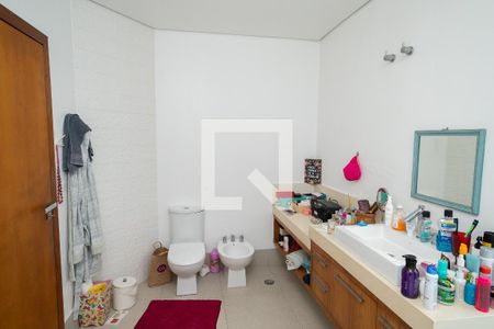 Casa à venda com 364m², 4 quartos e 3 vagasBanheiro - Suíte 2