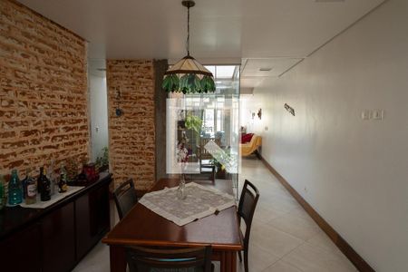 Casa à venda com 364m², 4 quartos e 3 vagasSala de Jantar 