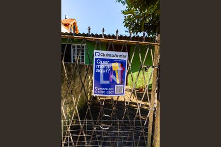 Casa à venda com 600m², 5 quartos e 3 vagas Casa à venda com 600m², 5 quartos e 3 vagasFachada