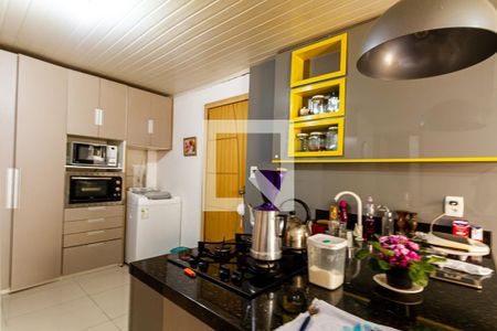 Casa à venda com 600m², 5 quartos e 3 vagas Casa à venda com 600m², 5 quartos e 3 vagasCozinha