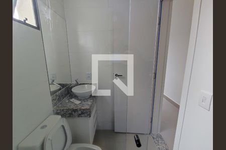 Apartamento para alugar com 66m², 2 quartos e 2 vagas Apartamento para alugar com 66m², 2 quartos e 2 vagasBanheiro