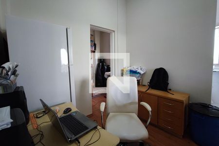 Apartamento à venda com 300m², 5 quartos e 2 vagasEscritório / Quarto