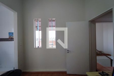 Apartamento à venda com 300m², 5 quartos e 2 vagasEscritório / Quarto
