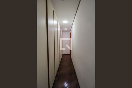Apartamento à venda com 220m², 4 quartos e 3 vagas Apartamento à venda com 220m², 4 quartos e 3 vagasCloset da Suíte 3