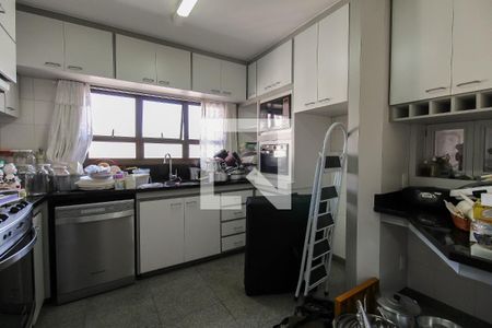 Apartamento à venda com 220m², 4 quartos e 3 vagas Apartamento à venda com 220m², 4 quartos e 3 vagasCozinha