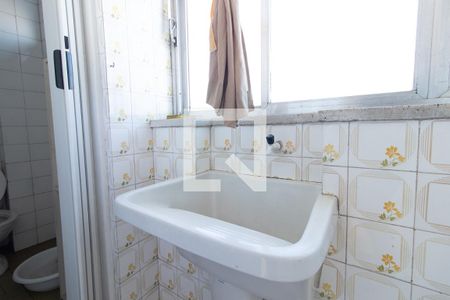 Apartamento à venda com 80m², 2 quartos e sem vagaCozinha e Área de Serviço