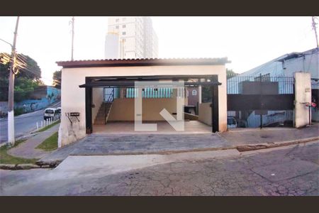 Casa para alugar com 102m², 3 quartos e 1 vagaFachada