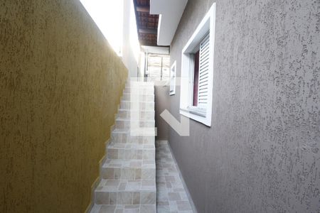 Casa para alugar com 102m², 3 quartos e 1 vagaEscada