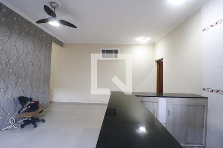 Sala de casa para alugar com 3 quartos, 102m² em Vila Santa Maria, São Paulo