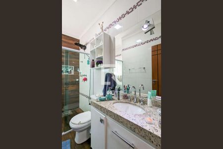 Casa à venda com 150m², 3 quartos e 4 vagas Casa à venda com 150m², 3 quartos e 4 vagasBanheiro da suíte 1