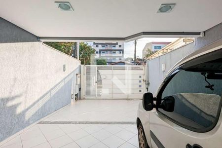 Casa à venda com 150m², 3 quartos e 4 vagas Casa à venda com 150m², 3 quartos e 4 vagasGaragem