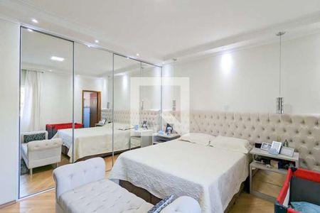 Casa à venda com 150m², 3 quartos e 4 vagas Casa à venda com 150m², 3 quartos e 4 vagasQuarto da suíte 3