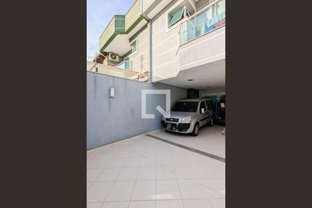 Casa à venda com 150m², 3 quartos e 4 vagas Casa à venda com 150m², 3 quartos e 4 vagasGaragem