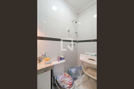 Casa à venda com 150m², 3 quartos e 4 vagas Casa à venda com 150m², 3 quartos e 4 vagasBanheiro da suíte 2