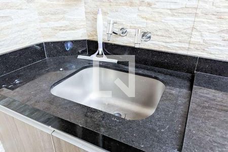 Casa à venda com 150m², 3 quartos e 4 vagas Casa à venda com 150m², 3 quartos e 4 vagasÁrea de serviço e churrasqueira