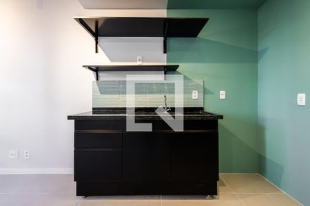 Cozinha de apartamento à venda com 1 quarto, 25m² em Pinheiros, São Paulo