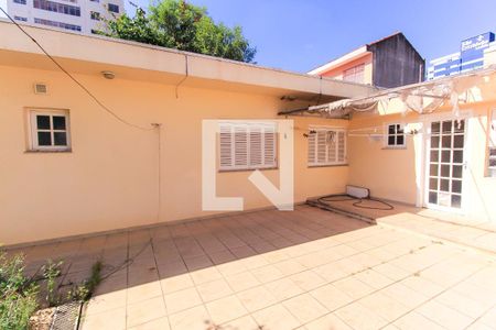 Casa à venda com 501m², 2 quartos e 3 vagasQuintal