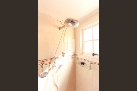 Casa à venda com 501m², 2 quartos e 3 vagasBanheiro da Suíte 2