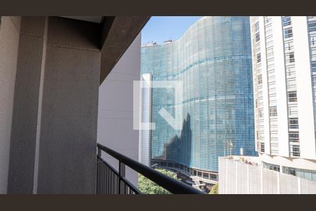 Varanda de kitnet/studio para alugar com 1 quarto, 17m² em República, São Paulo