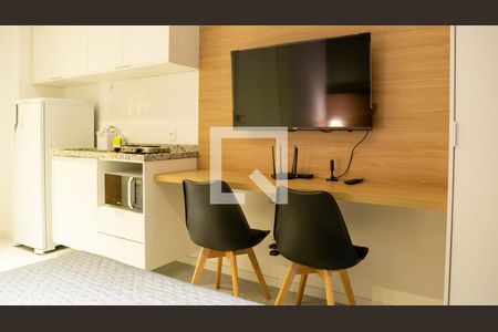 Quarto de kitnet/studio para alugar com 1 quarto, 17m² em República, São Paulo