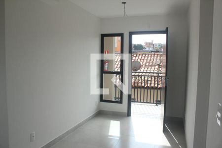 Sala/Cozinha/Área de Serviço de apartamento à venda com 2 quartos, 34m² em Vila Arriete, São Paulo