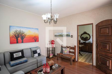 Sala de casa à venda com 3 quartos, 185m² em Novo Glória, Belo Horizonte