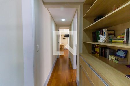 Apartamento para alugar com 120m², 3 quartos e 3 vagas Apartamento para alugar com 120m², 3 quartos e 3 vagasCorredor