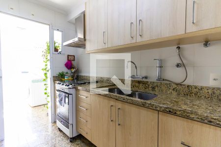 Apartamento para alugar com 120m², 3 quartos e 3 vagas Apartamento para alugar com 120m², 3 quartos e 3 vagasCozinha