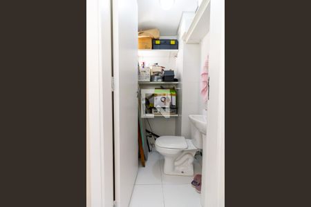 Apartamento para alugar com 120m², 3 quartos e 3 vagas Apartamento para alugar com 120m², 3 quartos e 3 vagasBanheiro de serviço