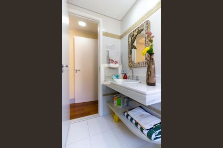 Apartamento para alugar com 120m², 3 quartos e 3 vagas Apartamento para alugar com 120m², 3 quartos e 3 vagasBanheiro da Suíte 2