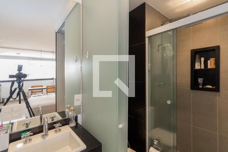 Banheiro de kitnet/studio à venda com 1 quarto, 30m² em Vila Olímpia, São Paulo