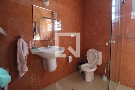 Casa para alugar com 340m², 3 quartos e 8 vagasBanheiro 