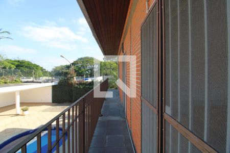 Casa para alugar com 340m², 3 quartos e 8 vagasSacada dos quartos