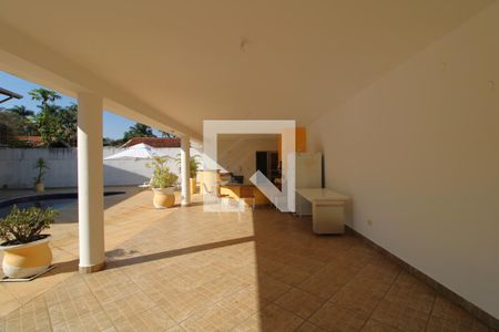 Casa para alugar com 340m², 3 quartos e 8 vagasÁrea comum - Churrasqueira