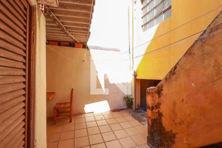 Casa à venda com 180m², 3 quartos e 1 vaga Casa à venda com 180m², 3 quartos e 1 vagaQuintal