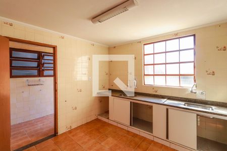 Casa à venda com 180m², 3 quartos e 1 vaga Casa à venda com 180m², 3 quartos e 1 vagaCozinha